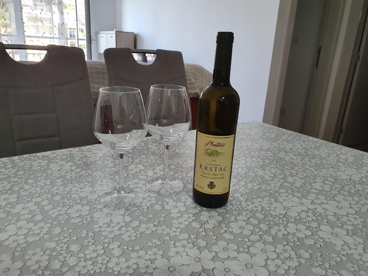 Izdaje se opremljen jednosoban stan 45m² na Maslinskom putu, Budva (Na duzi period) - Amfora Real Estate