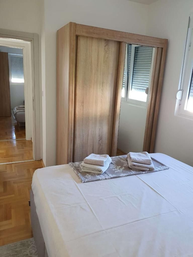 Izdaje se opremljen jednosoban stan 45m² na Maslinskom putu, Budva (Na duzi period) - Amfora Real Estate