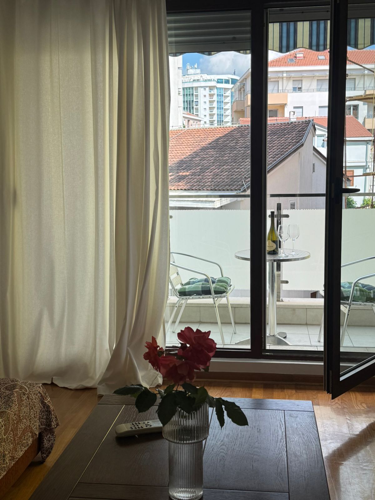 Izdavanje jednosobnog stana u centru Budve – Vojvodjanska ulica (na duzi period,dozvoljeni kucni ljubimci) - Amfora Real Estate