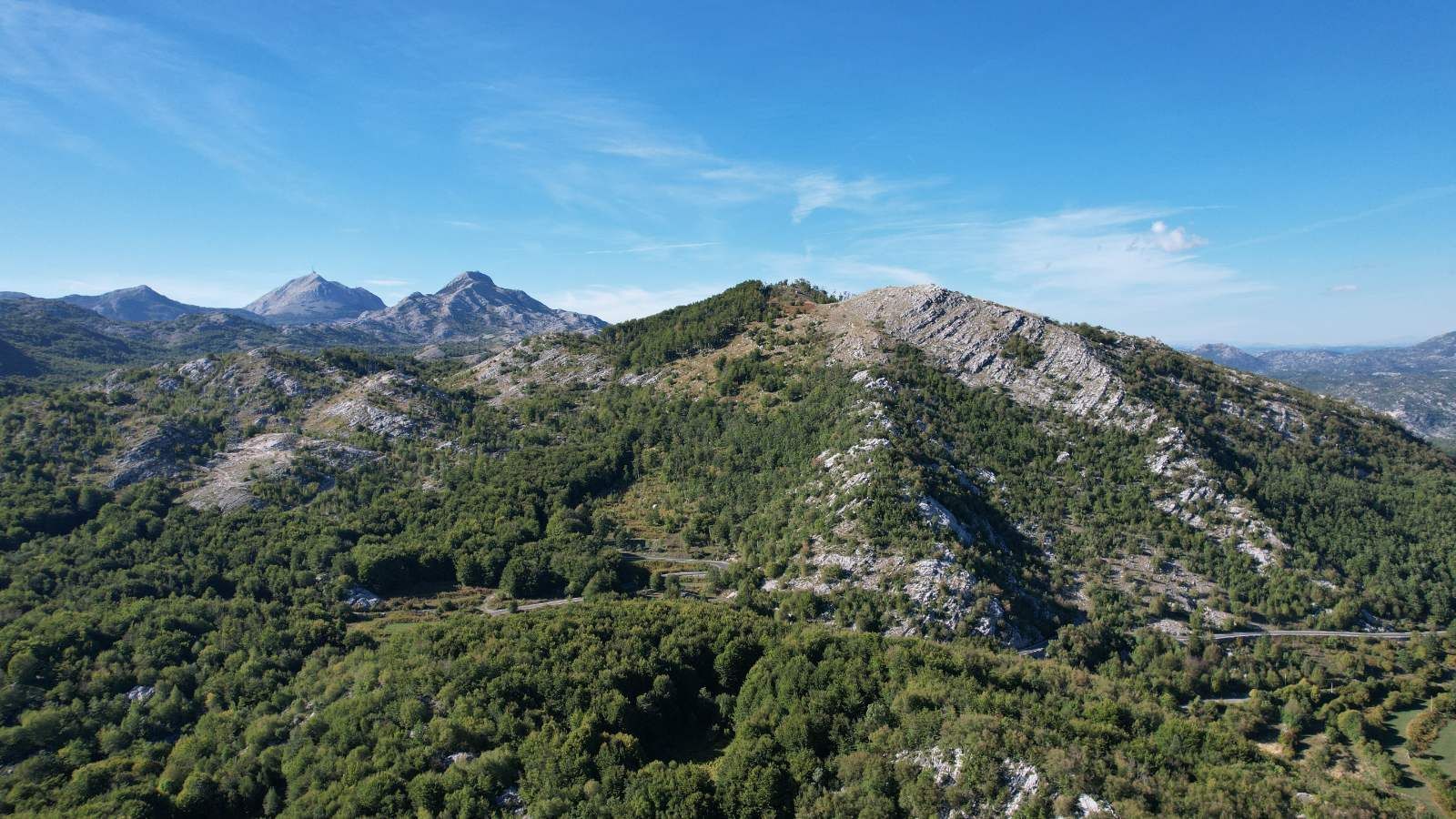 Prodaja zemljišta 136.850 m² - Bajice, Cetinje – idealno za razvoj turističkih sadržaja - Amfora Real Estate