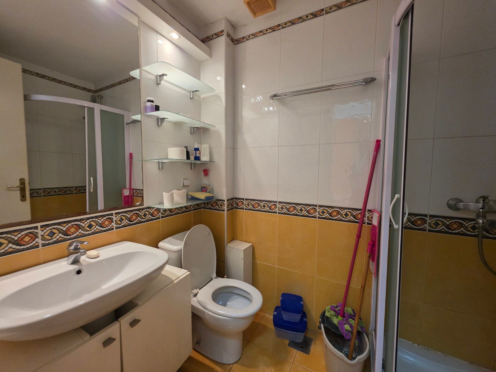 Prodaja dvosobnog stana 70 m² sa dvorištem i baštom – Budva,Centar - Amfora Real Estate