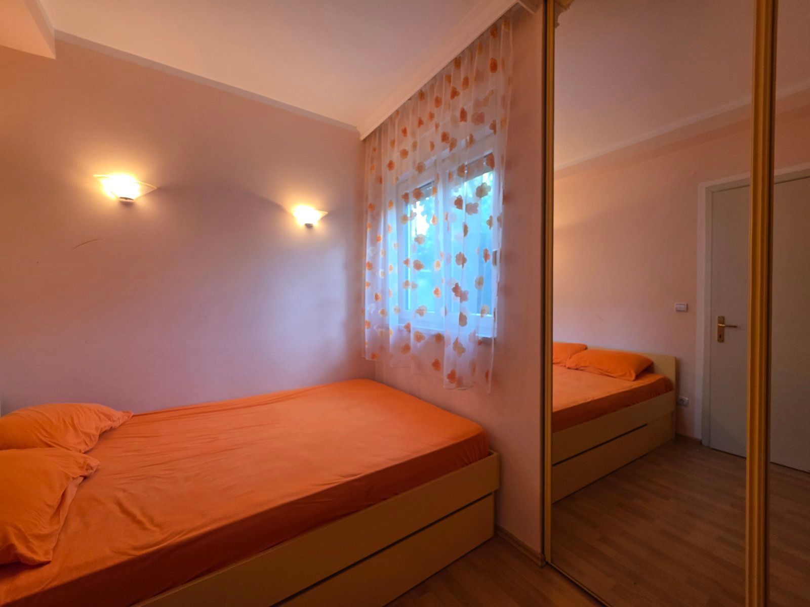 Prodaja dvosobnog stana 70 m² sa dvorištem i baštom – Budva,Centar - Amfora Real Estate