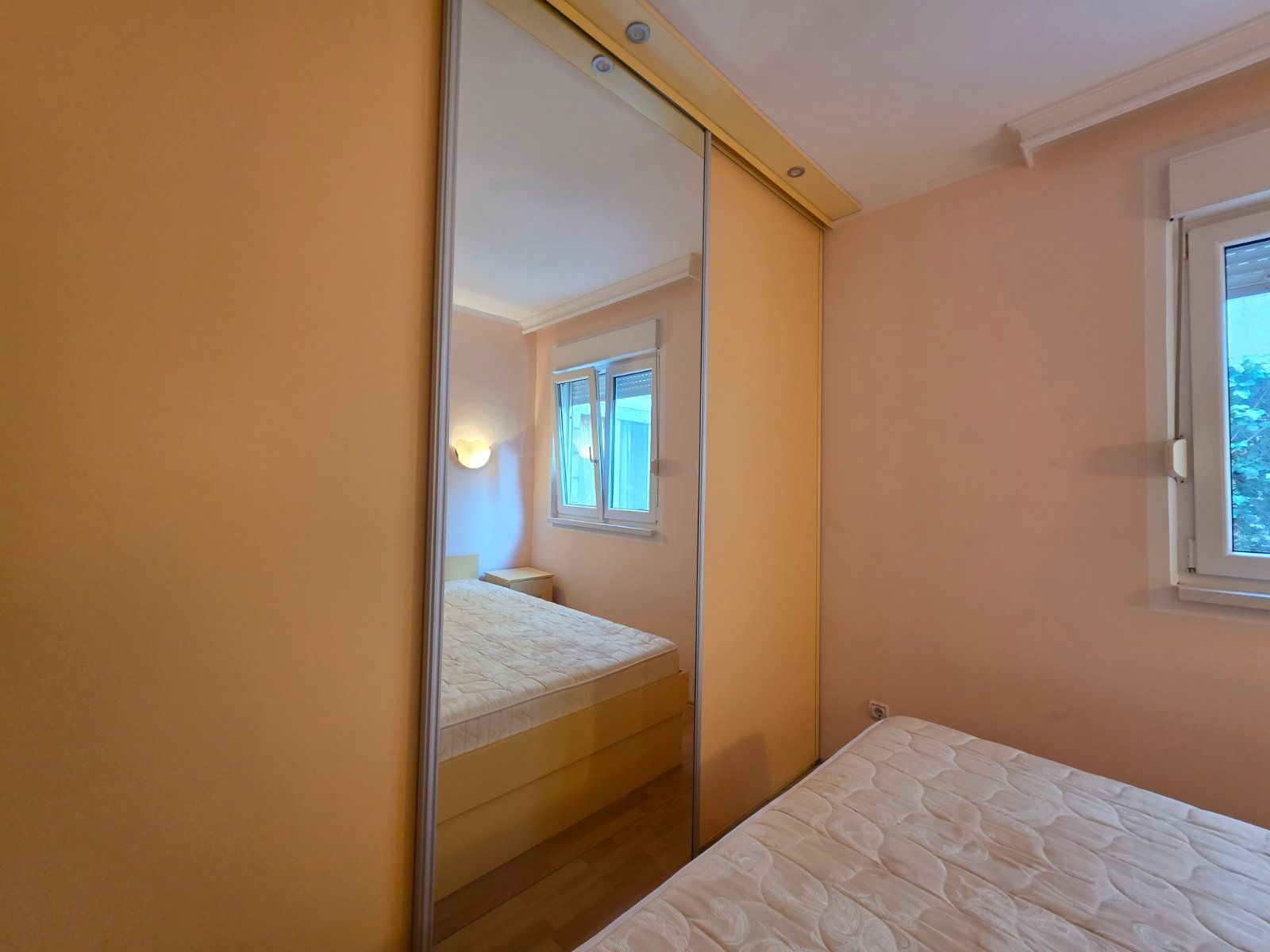 Prodaja dvosobnog stana 70 m² sa dvorištem i baštom – Budva,Centar - Amfora Real Estate