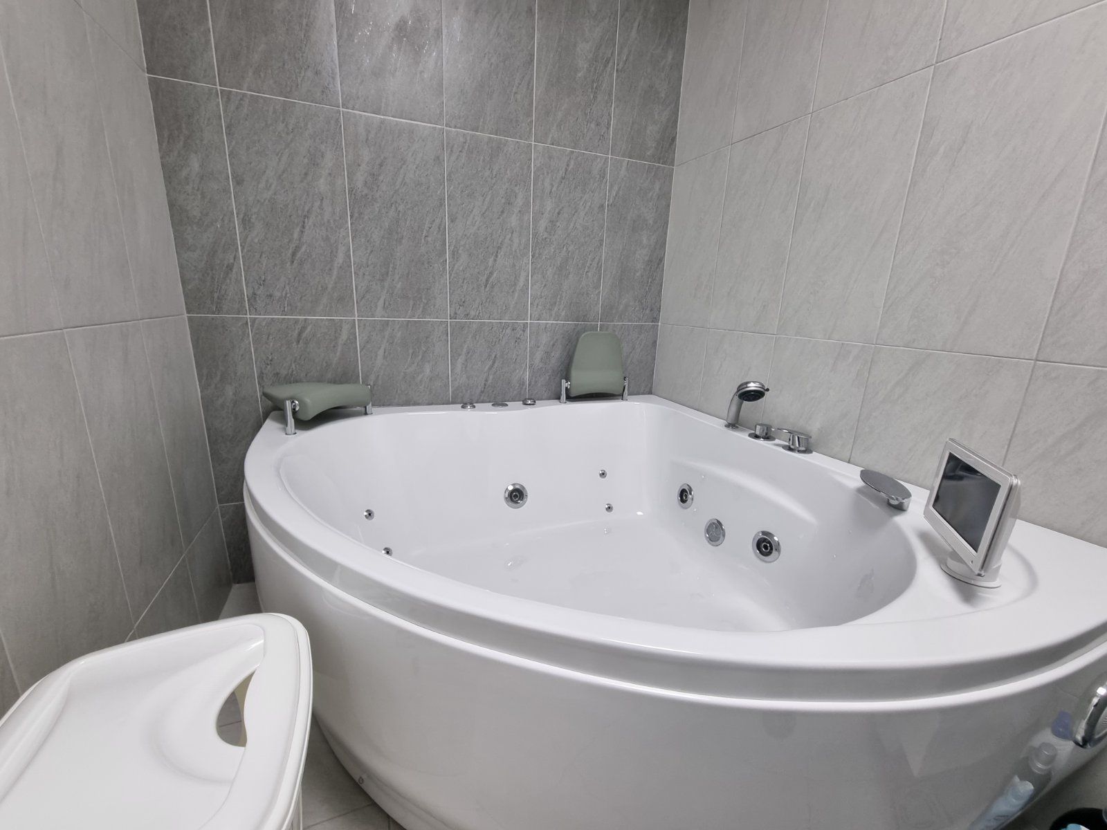 Prodaja novog trosobnog stana 95 m² sa parking mestom– Rozino, Budva - Amfora Real Estate