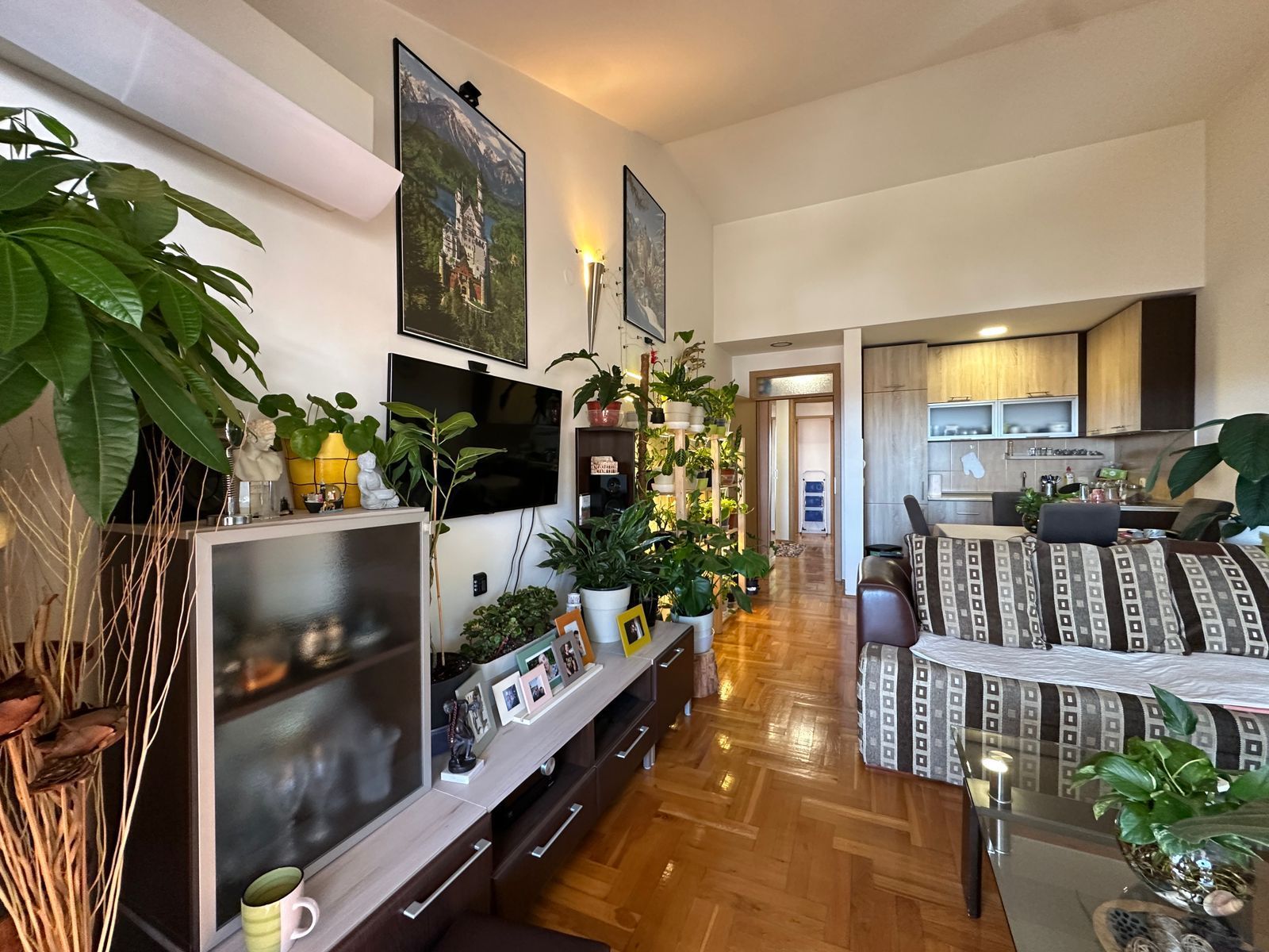 Prodaja dvosobnog stana 54 m² sa panoramskim pogledom na more i parking mestom – Budva, Lazi - Amfora Real Estate