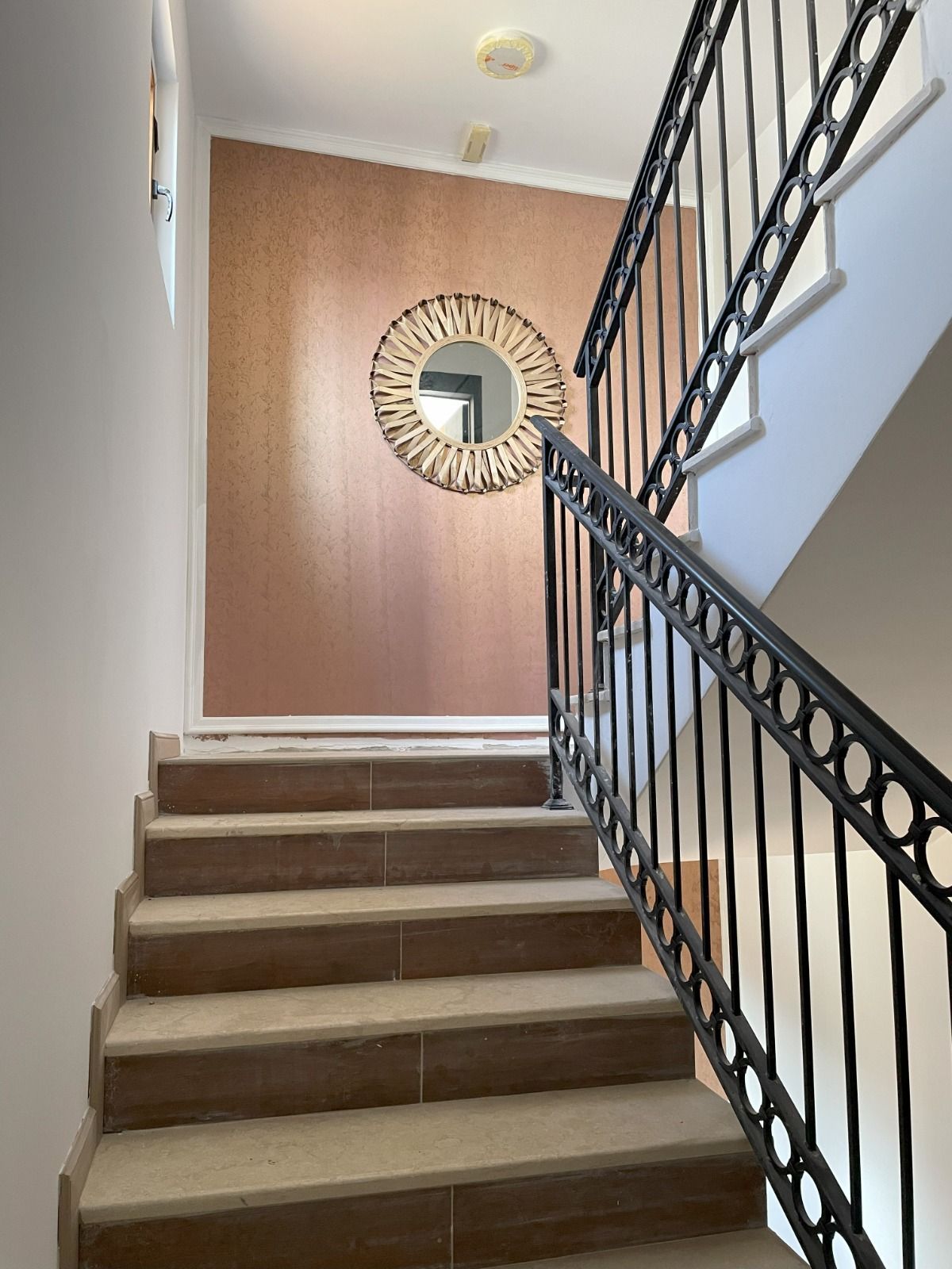 Prodaja jednosobnog stana 46m2 sa panoramskim pogledom na more i parking mestom – Kumbor, Herceg Novi - Amfora Real Estate