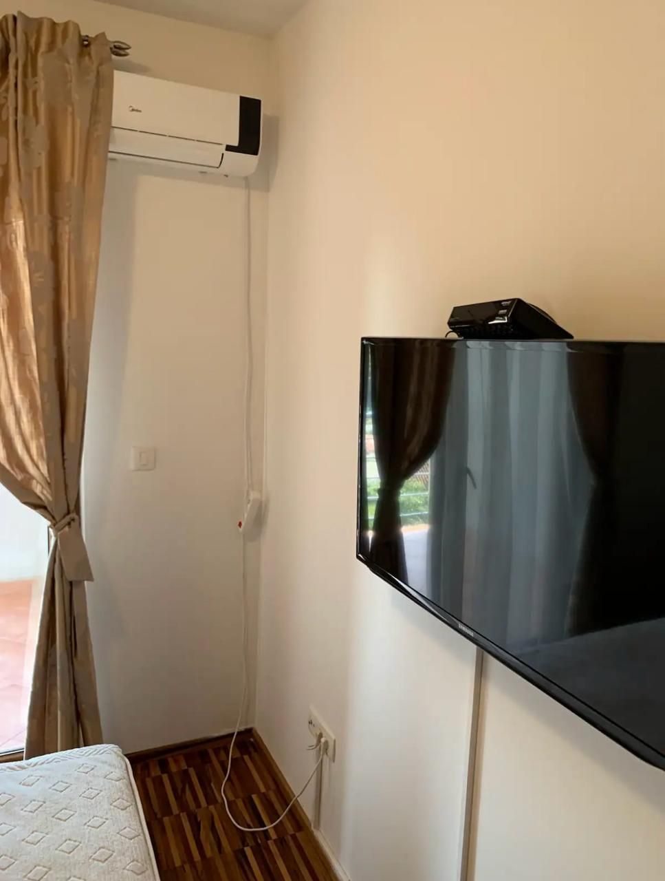 Jednosoban stan 44m2 sa pogledom na more,Petrovac (Na duzi period) - Amfora Real Estate