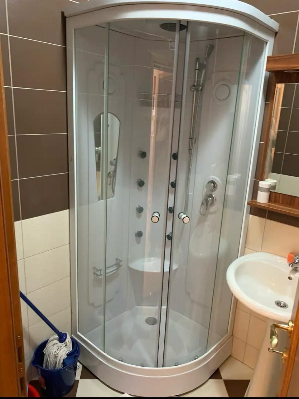 Jednosoban stan 44m2 sa pogledom na more,Petrovac (Na duzi period) - Amfora Real Estate