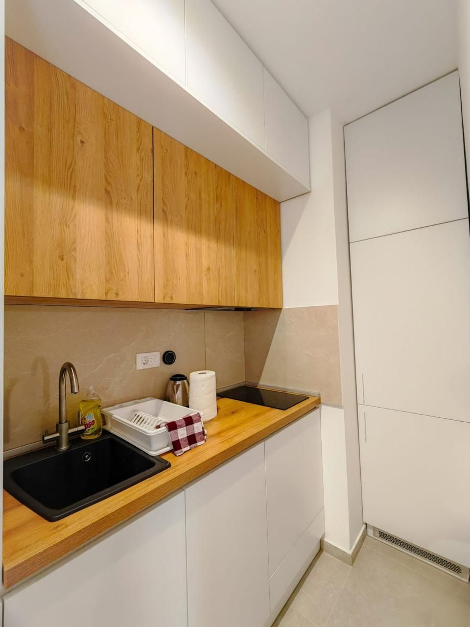 Izdavanje jednosobnog stana 42m2 u centru Budve (Na duzi period) - Amfora Real Estate