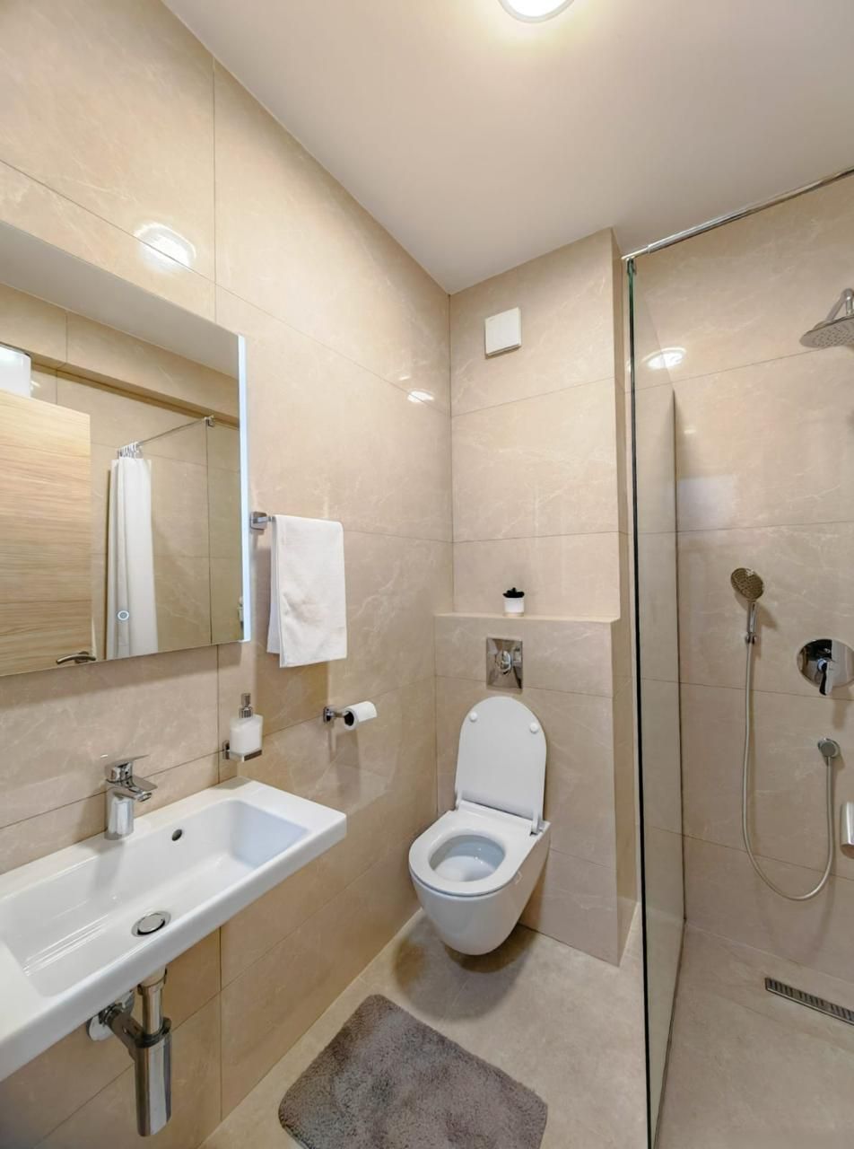 Izdavanje jednosobnog stana 42m2 u centru Budve (Na duzi period) - Amfora Real Estate