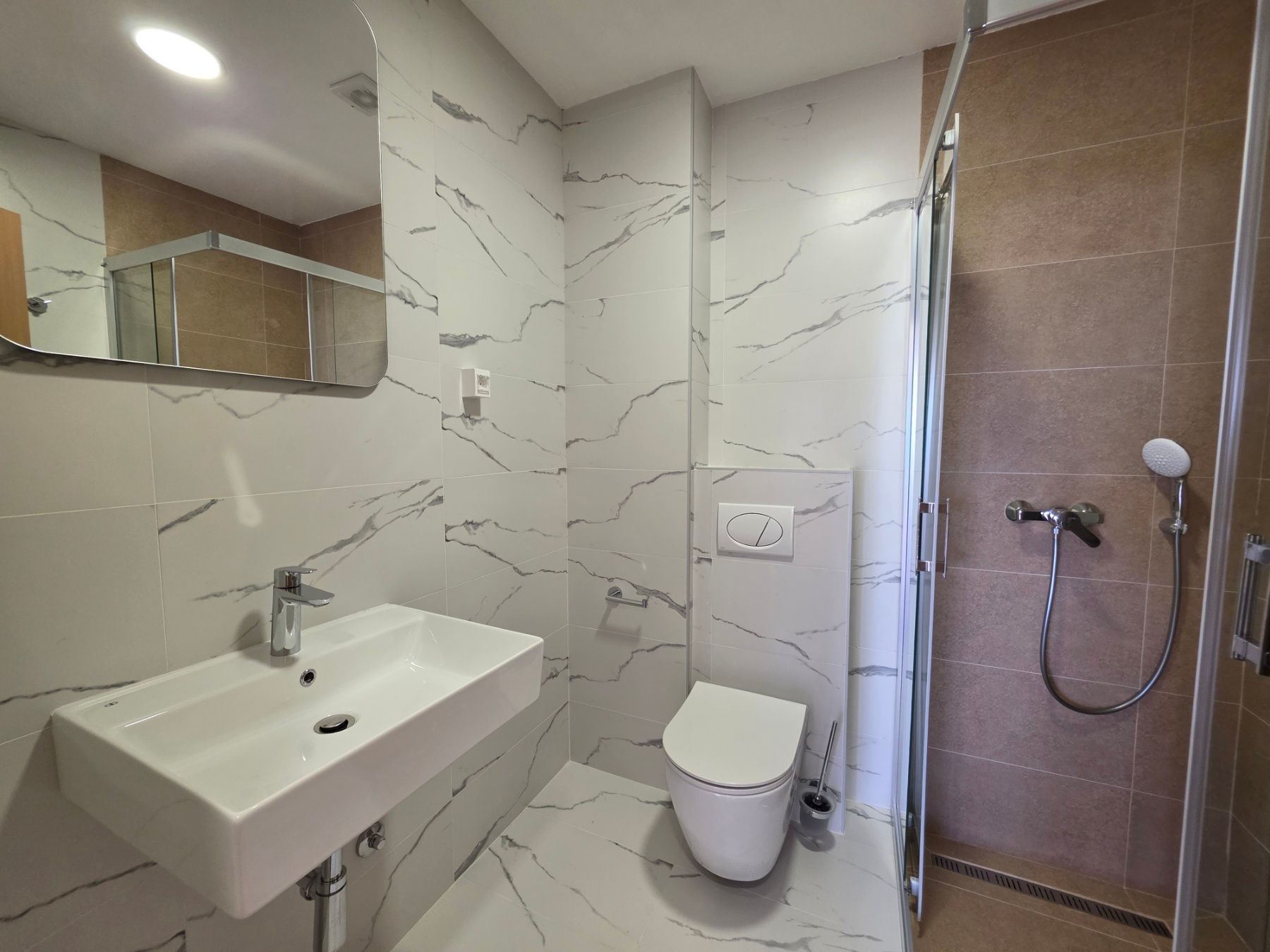 Prodaja novog jednosobnog stana 43m2 sa pogledom na more – Budva, Lazi - Amfora Real Estate