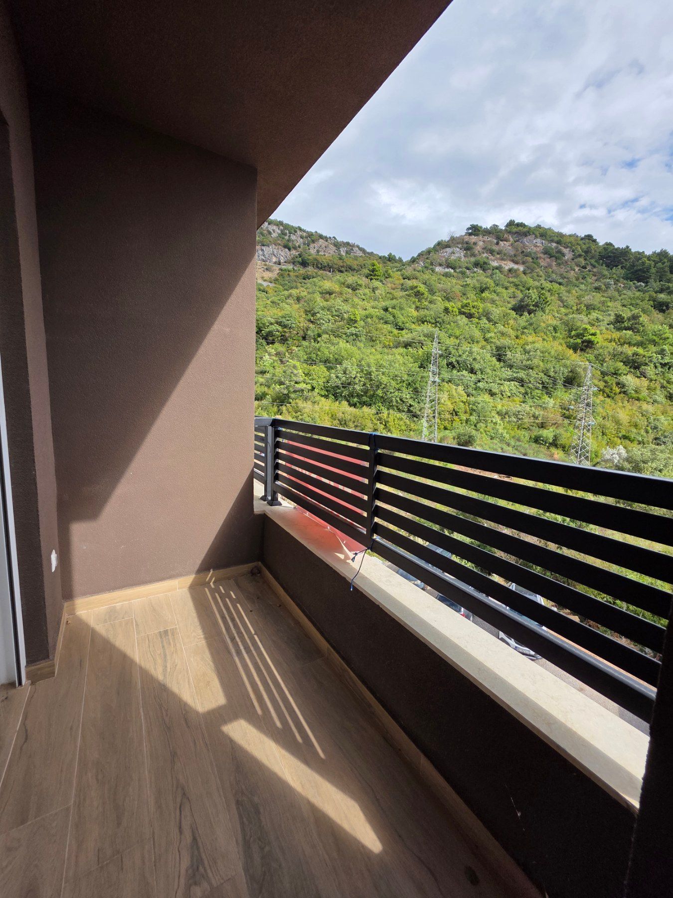 Prodaja novog jednosobnog stana 43m2 sa pogledom na more – Budva, Lazi - Amfora Real Estate