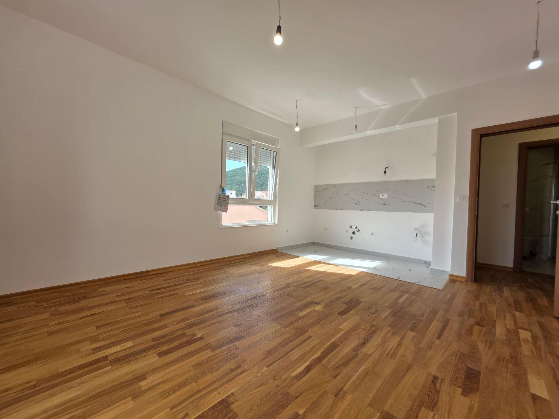 Prodaja novog jednosobnog stana 43m2 sa pogledom na more – Budva, Lazi - Amfora Real Estate