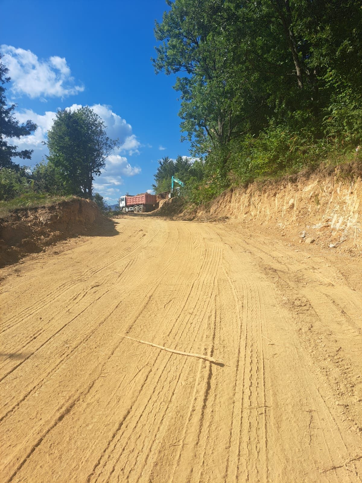 Prodaja urbanizovanog zemljišta 45.000 m² u Kolašinu - Amfora Real Estate