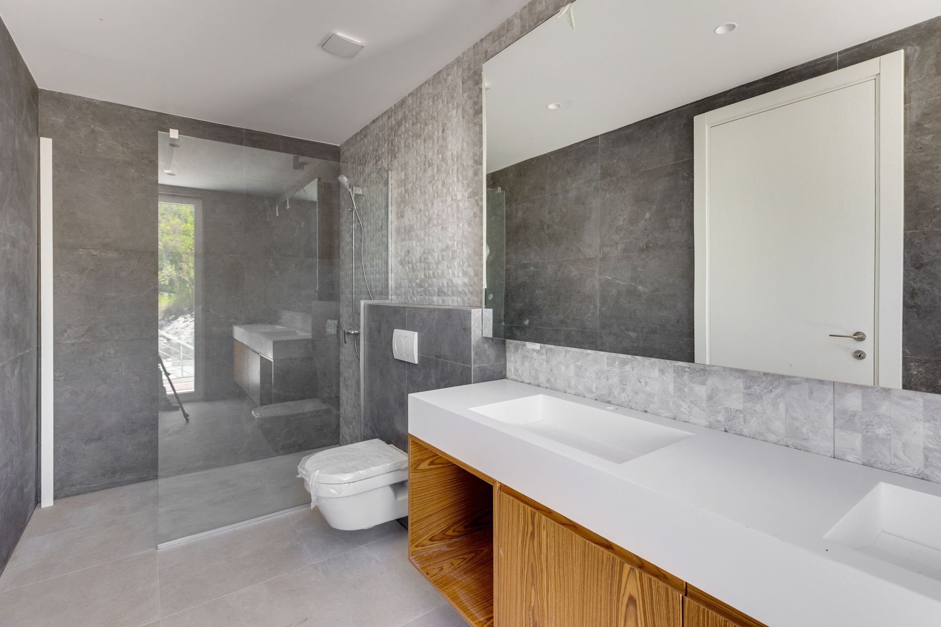 Prodaja luksuzne vile 328 m² sa bazenom i panoramskim pogledom na more –Krašići, Tivat - Amfora Real Estate