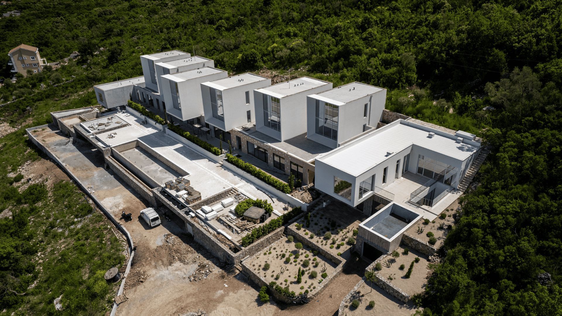 Prodaja luksuzne vile 328 m² sa bazenom i panoramskim pogledom na more –Krašići, Tivat - Amfora Real Estate