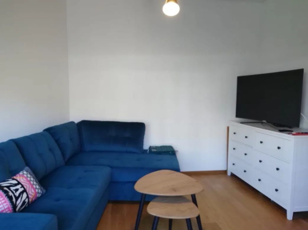 Izdaje se garsonjera 33 m² – Bečići, 300 m od hotela 