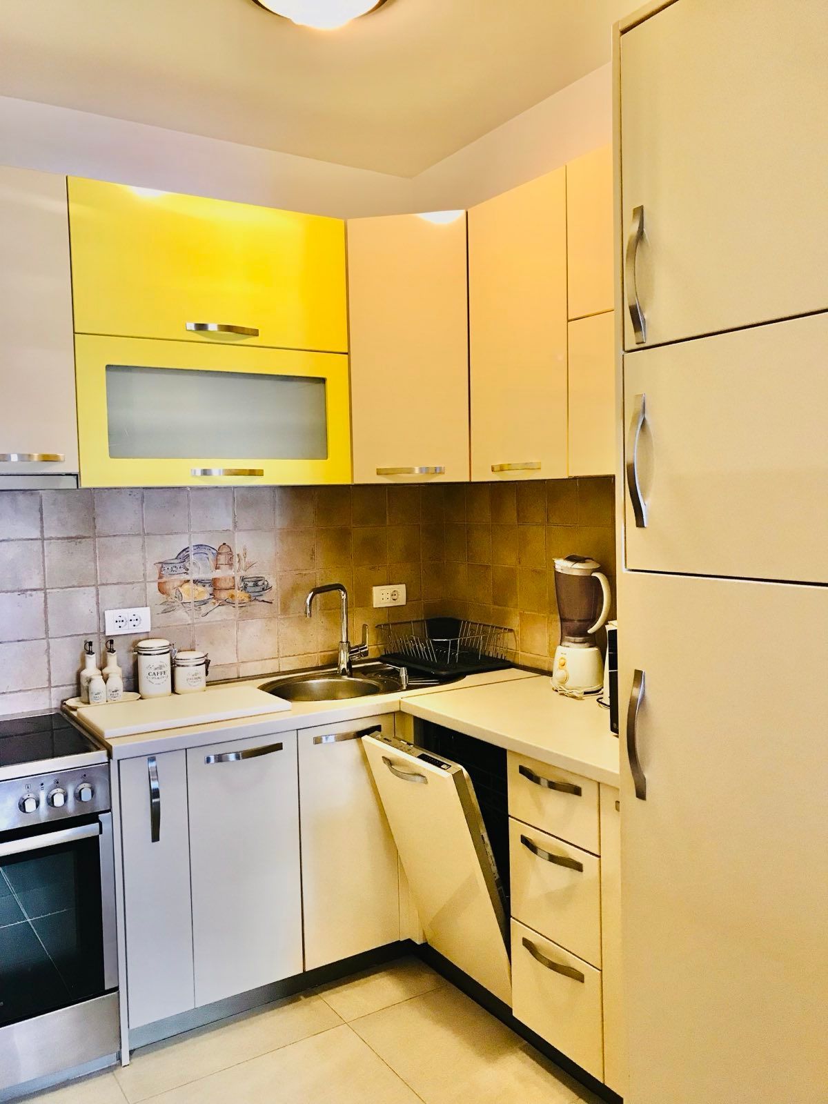 Izdavanje dvosobnog opremljenog stana 65 m² – Budva, Rozino (Izdavanje na duzi period) - Amfora Real Estate