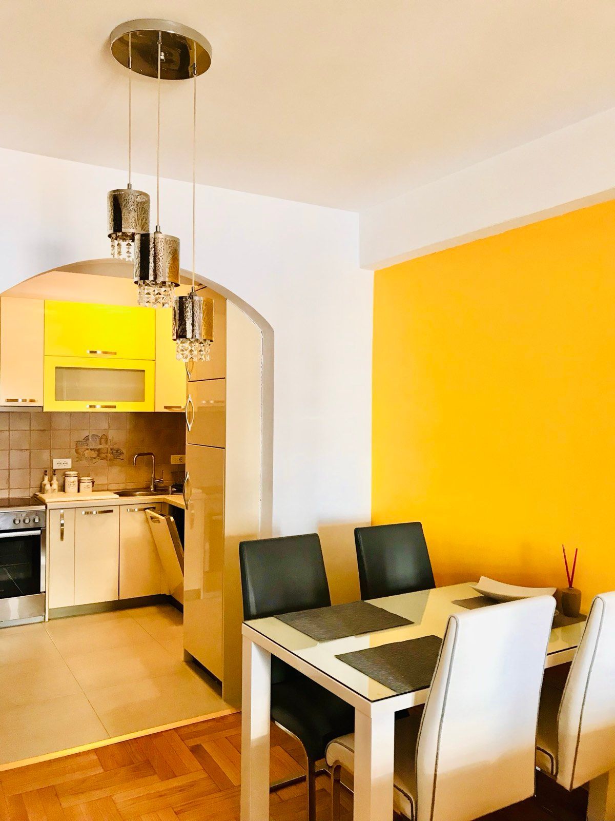 Izdavanje dvosobnog opremljenog stana 65 m² – Budva, Rozino (Izdavanje na duzi period) - Amfora Real Estate