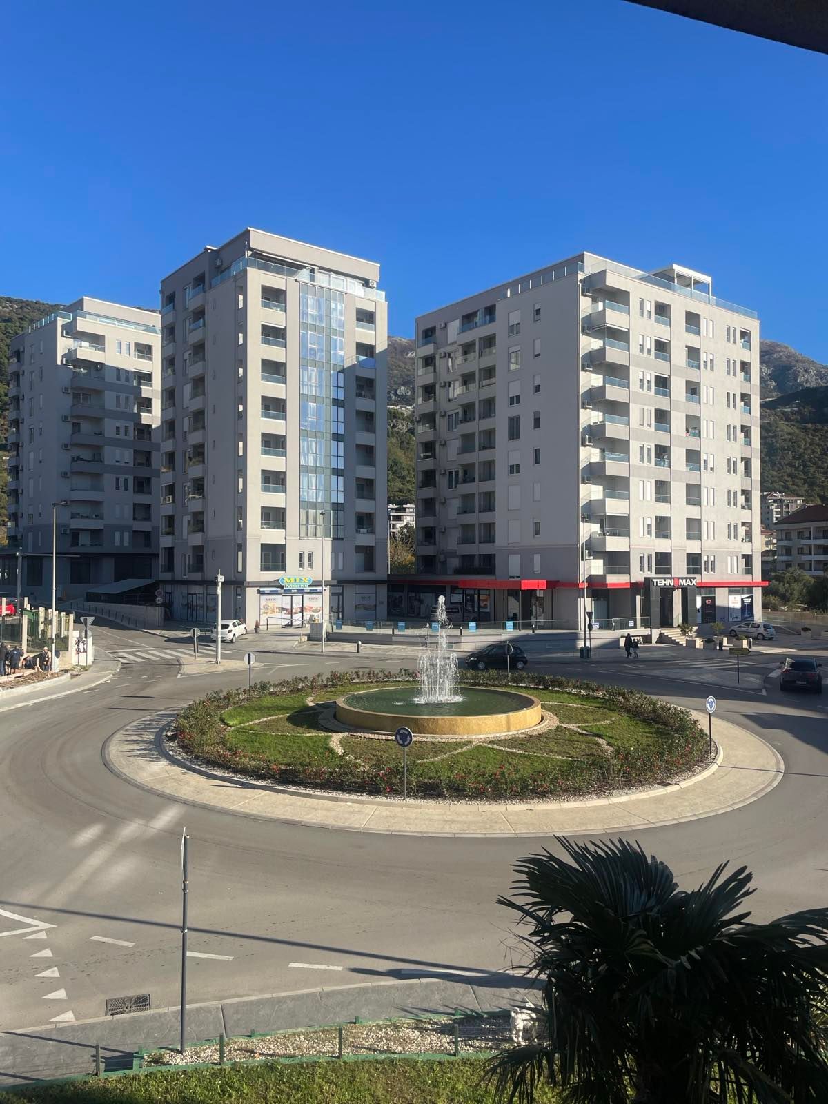 Izdavanje dvosobnog opremljenog stana 65 m² – Budva, Rozino (Izdavanje na duzi period) - Amfora Real Estate