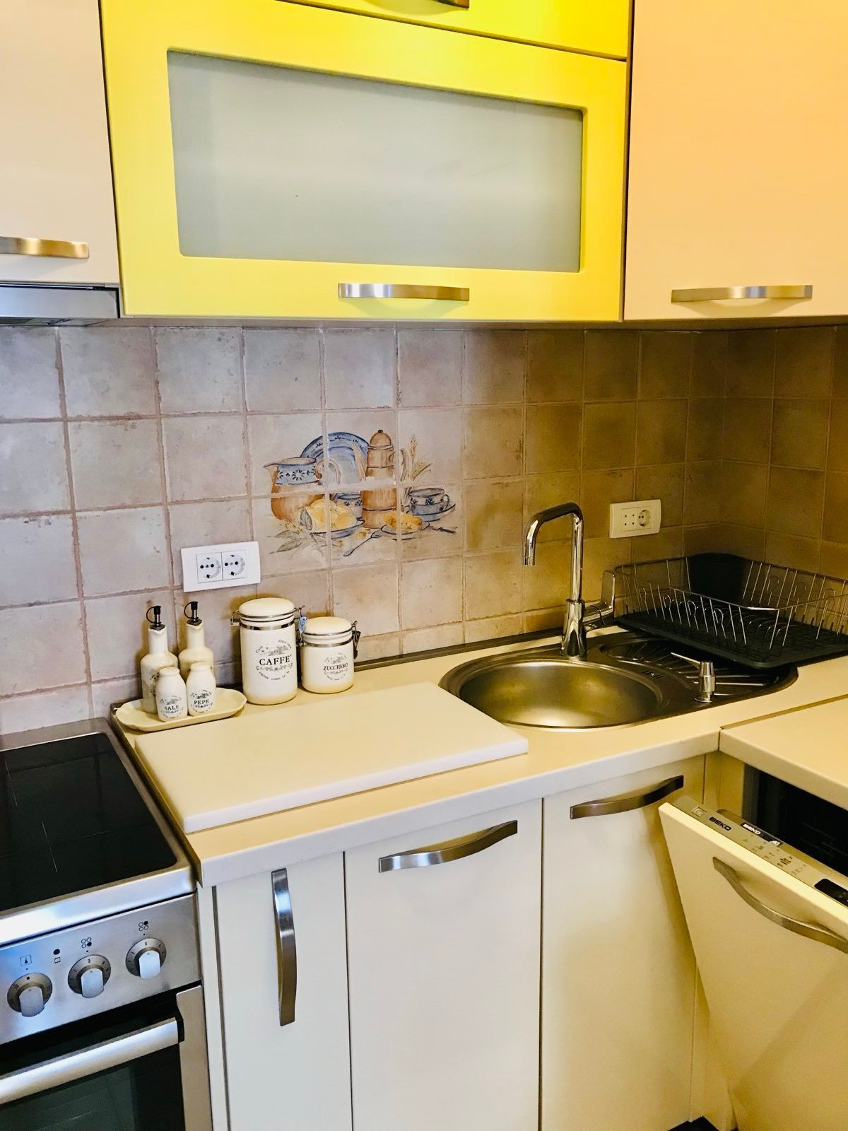 Izdavanje dvosobnog opremljenog stana 65 m² – Budva, Rozino (Izdavanje na duzi period) - Amfora Real Estate