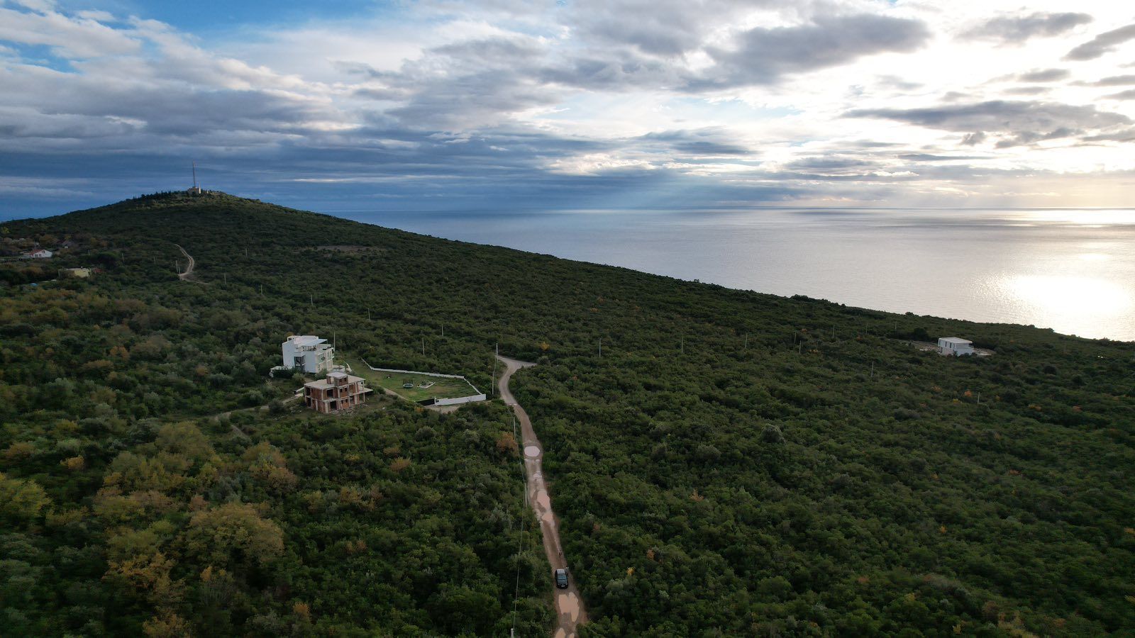 Prodaja urbanizovanog zemljišta 14.500 m² sa panoramskim pogledom na more – Zagora, Kotor - Amfora Real Estate