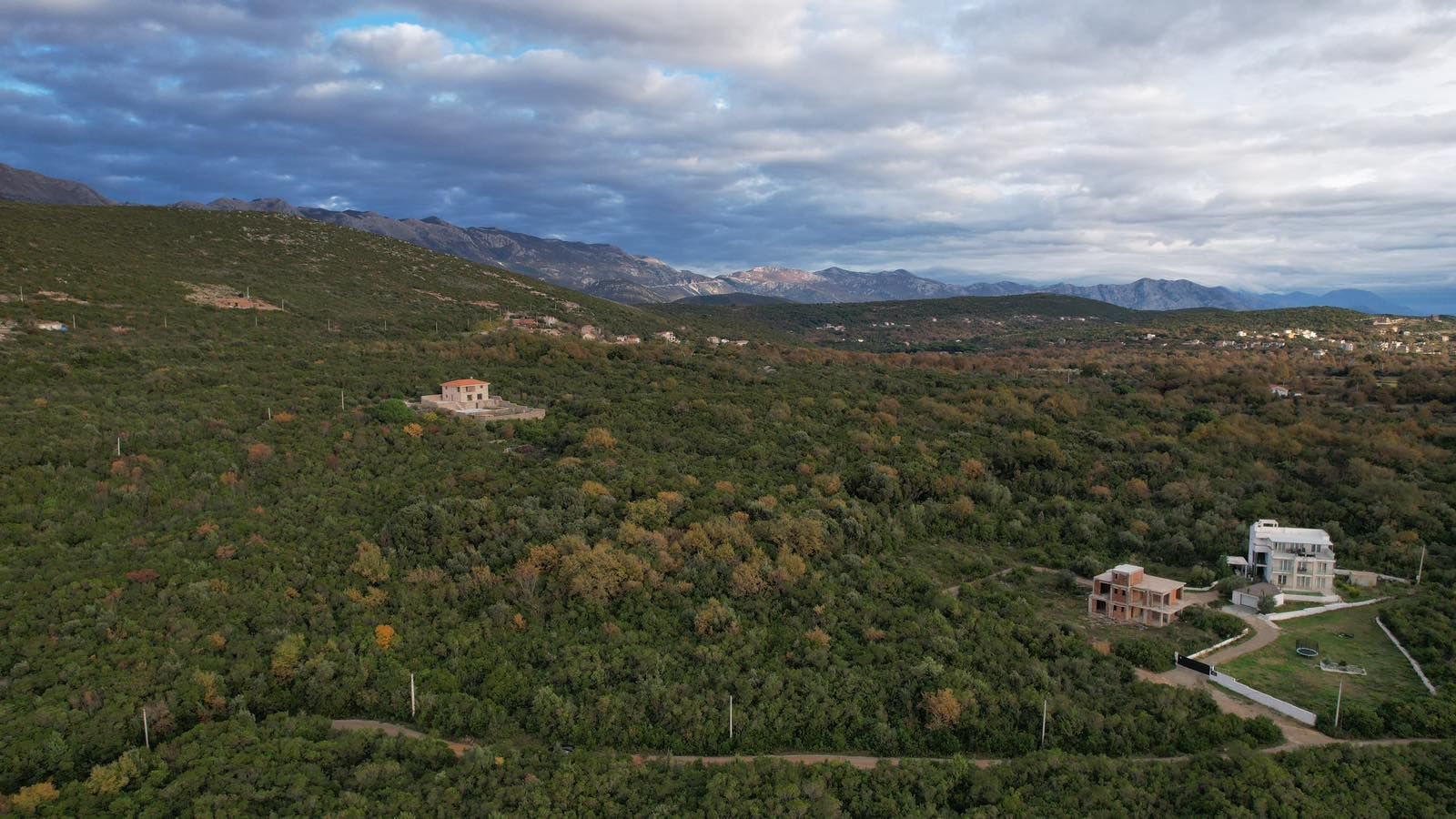 Prodaja urbanizovanog zemljišta 14.500 m² sa panoramskim pogledom na more – Zagora, Kotor - Amfora Real Estate