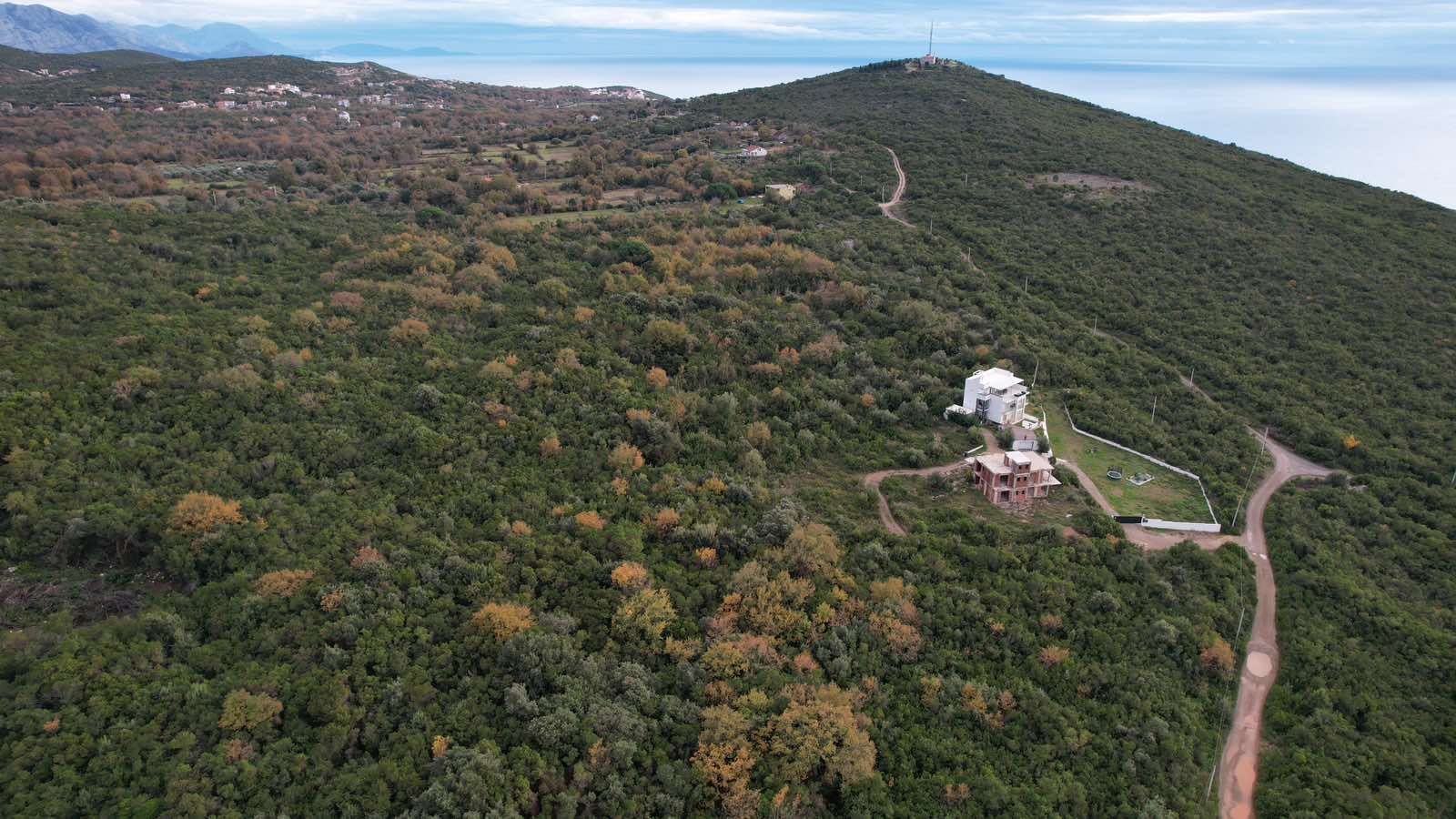 Prodaja urbanizovanog zemljišta 14.500 m² sa panoramskim pogledom na more – Zagora, Kotor - Amfora Real Estate