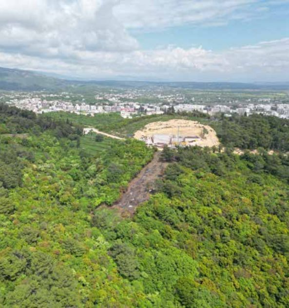 Ekskluzivna investiciona prilika — Urbanizovano zemljište od 22.800 m² sa pogledom na more u Ulcinju, idealno za izgradnju luksuznog turističkog kompleksa - Amfora Real Estate