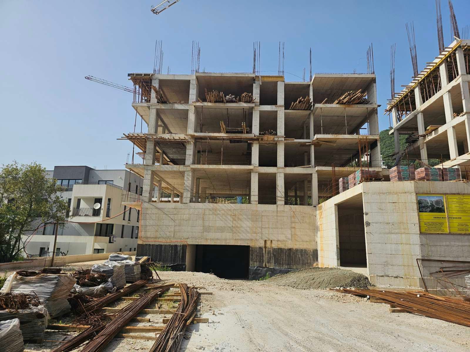 Prodaja dvosobnog stana 52 m² sa panoramskim pogledom na more – Seljanovo, Tivat | Završetak radova mart 2026 - Amfora Real Estate