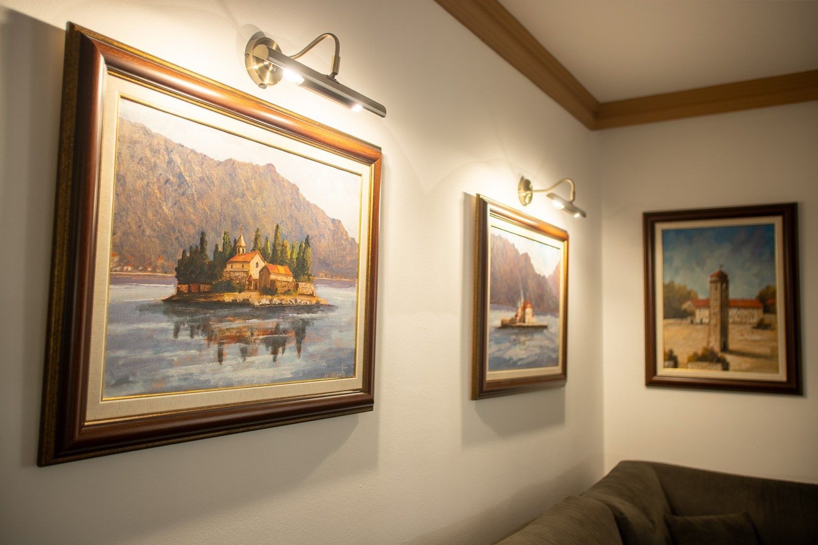 Prodaja dvosobnog stana 72 m² – Centar Budve, 150 m od mora - Amfora Real Estate