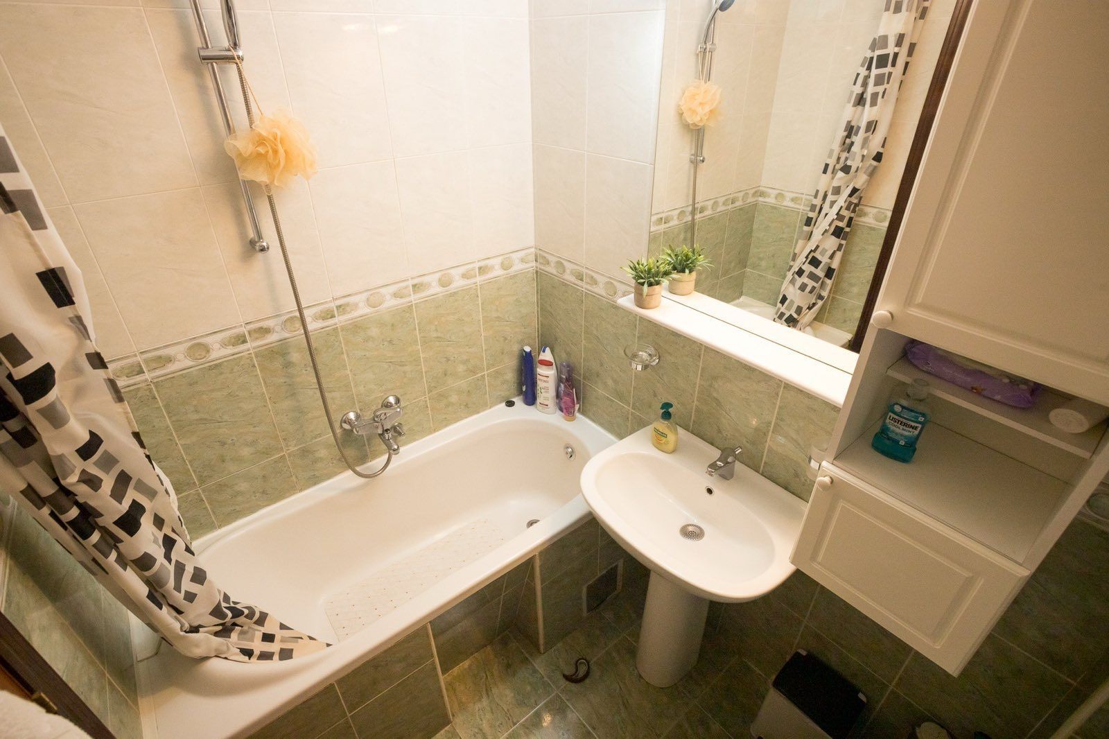 Prodaja dvosobnog stana 72 m² – Centar Budve, 150 m od mora - Amfora Real Estate