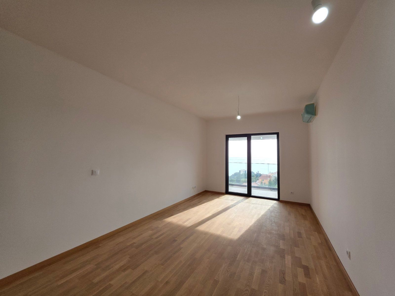 Prodaja – Nov jednosoban stan 43 m² sa panoramskim pogledom na more, Bečići - Amfora Real Estate