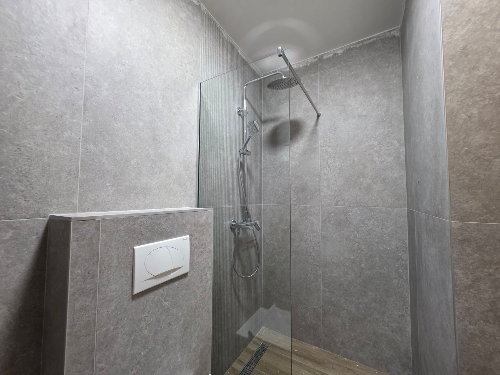 Prodaja – Nov jednosoban stan 43 m² sa panoramskim pogledom na more, Bečići - Amfora Real Estate