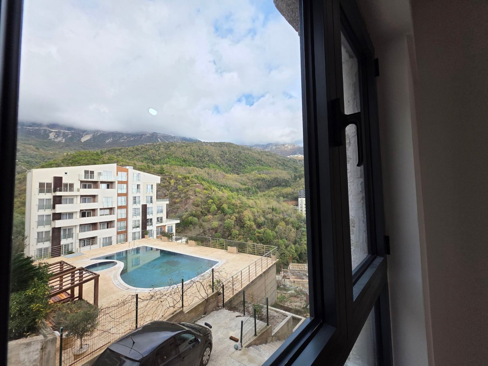 Prodaja – Nov jednosoban stan 43 m² sa panoramskim pogledom na more, Bečići - Amfora Real Estate