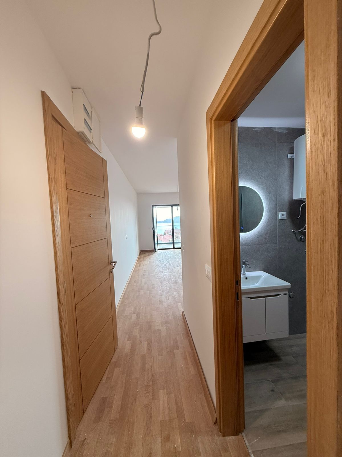 Prodaja – Nov jednosoban stan 43 m² sa panoramskim pogledom na more, Bečići - Amfora Real Estate