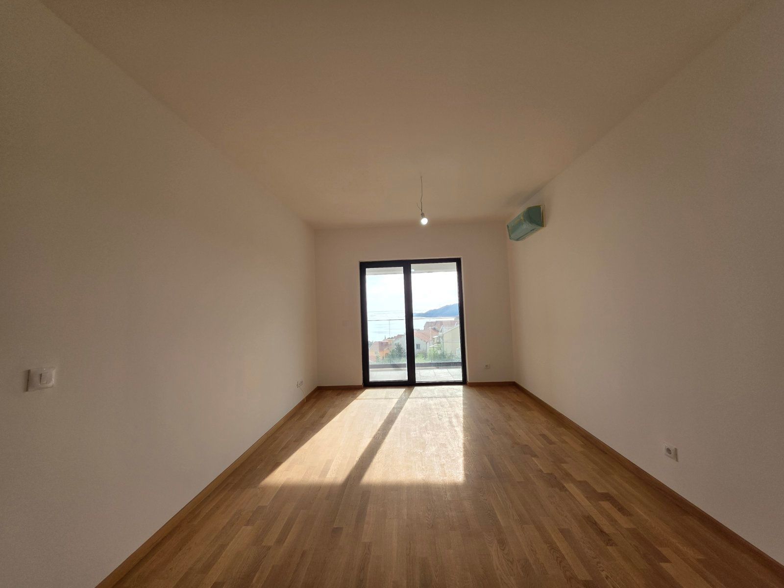 Prodaja – Nov jednosoban stan 43 m² sa panoramskim pogledom na more, Bečići - Amfora Real Estate