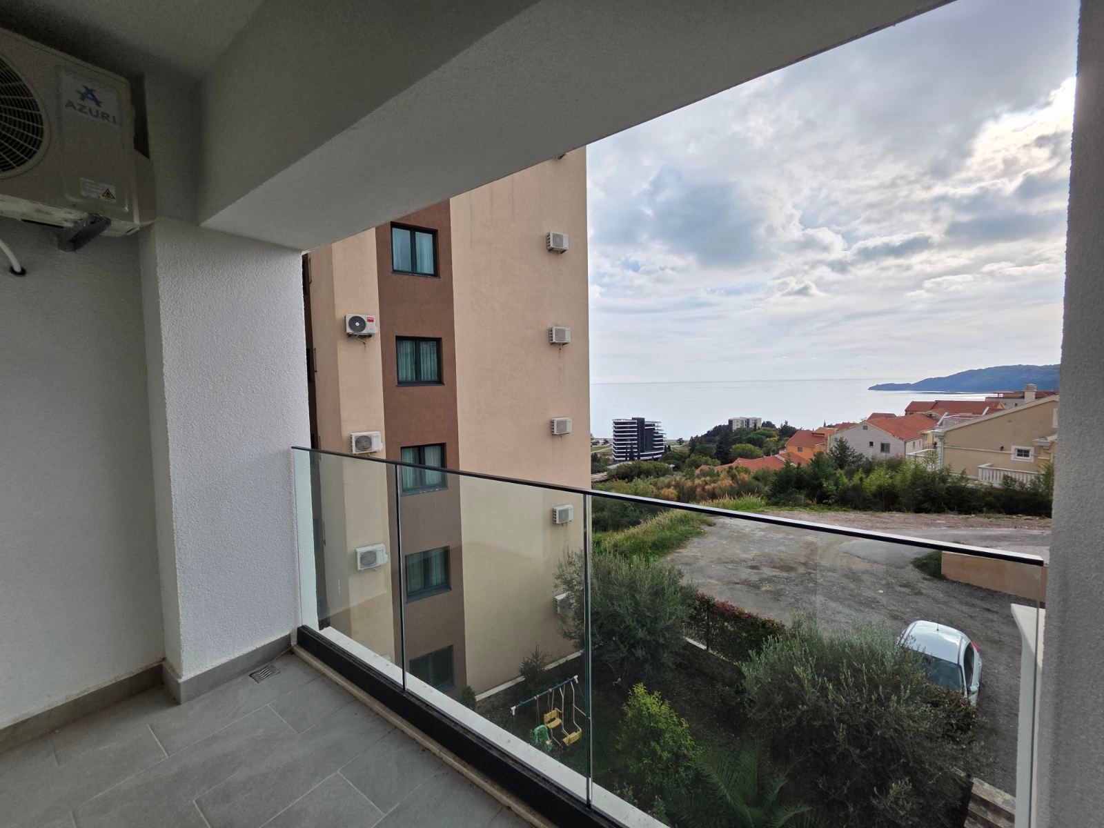 Prodaja – Nov jednosoban stan 43 m² sa panoramskim pogledom na more, Bečići - Amfora Real Estate