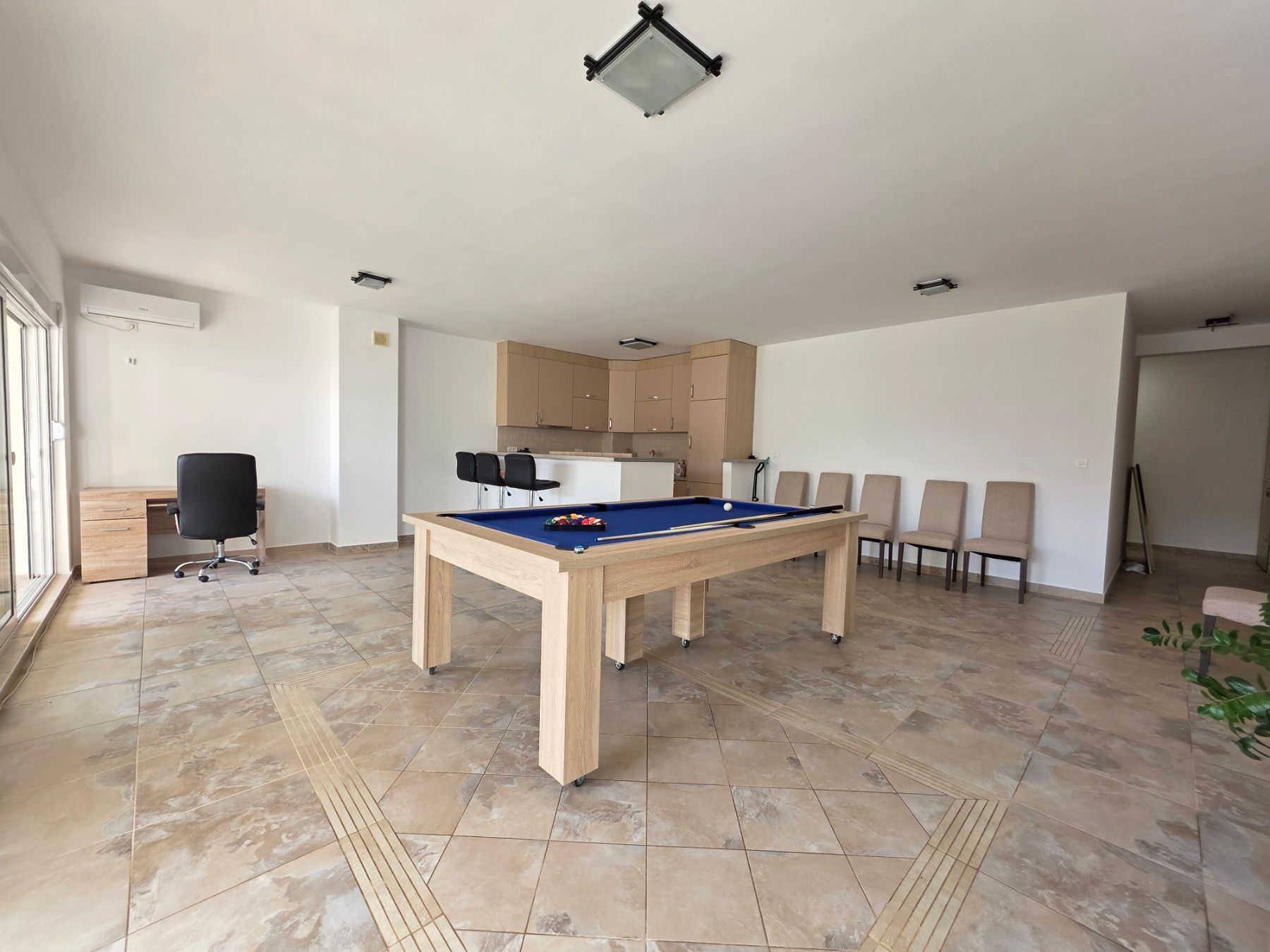 Prodaja dvosobnog stana 120 m² sa dve terase i garažom – Budva,Lazi - Amfora Real Estate