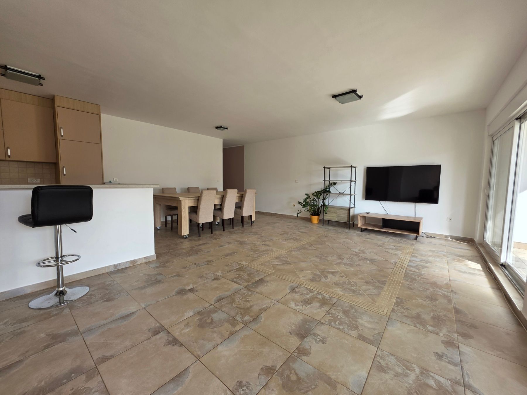 Prodaja dvosobnog stana 120 m² sa dve terase i garažom – Budva,Lazi - Amfora Real Estate