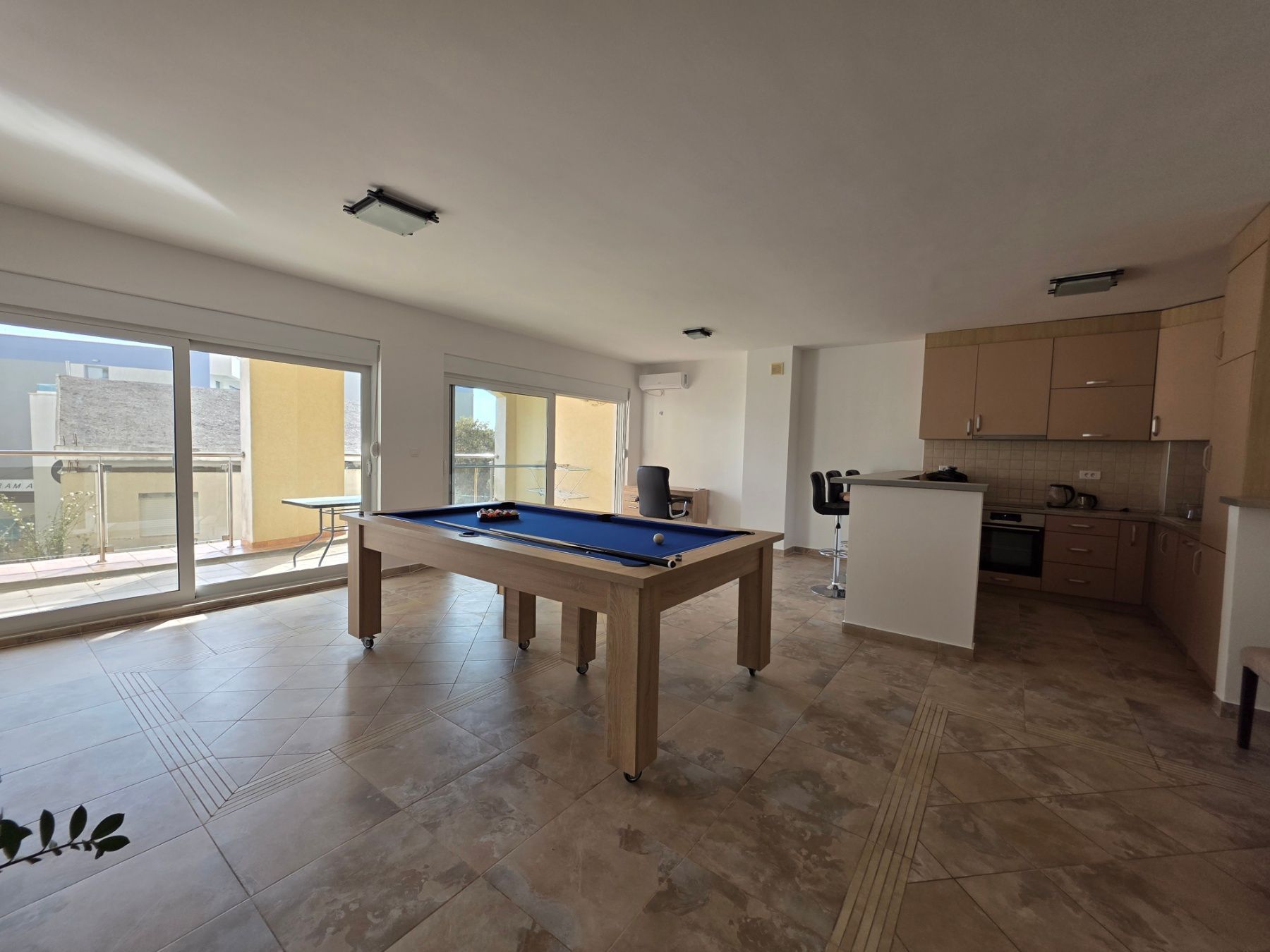 Prodaja dvosobnog stana 120 m² sa dve terase i garažom – Budva,Lazi - Amfora Real Estate