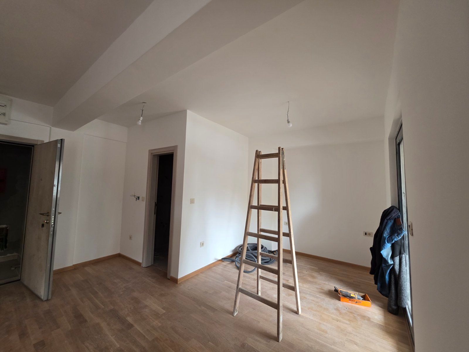 Studio apartman 35 m² sa mogućnošću pregradnje u jednosoban – nova stambeno-poslovna zgrada, Budva (Adok) - Amfora Real Estate
