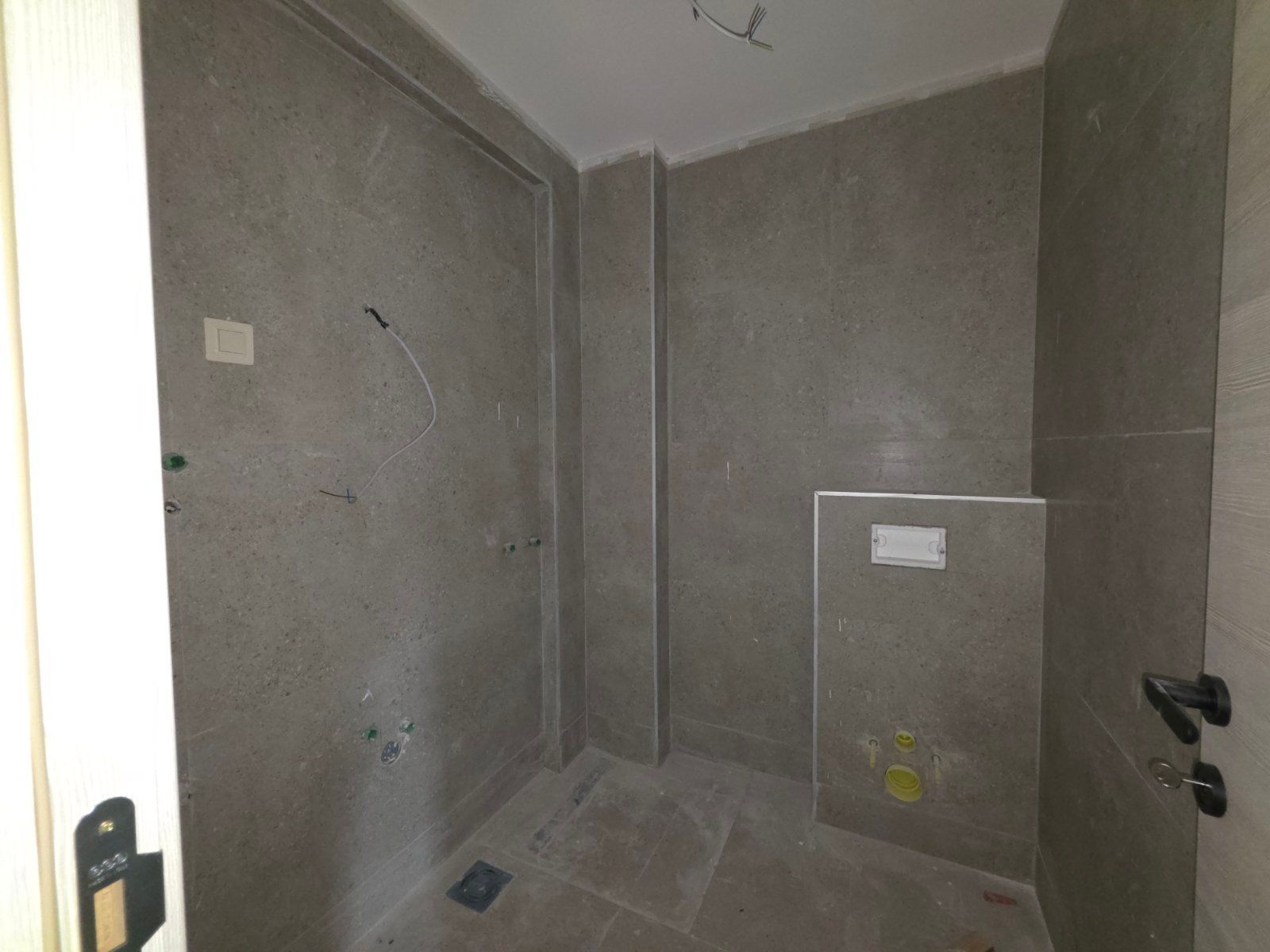 Studio apartman 35 m² sa mogućnošću pregradnje u jednosoban – nova stambeno-poslovna zgrada, Budva (Adok) - Amfora Real Estate