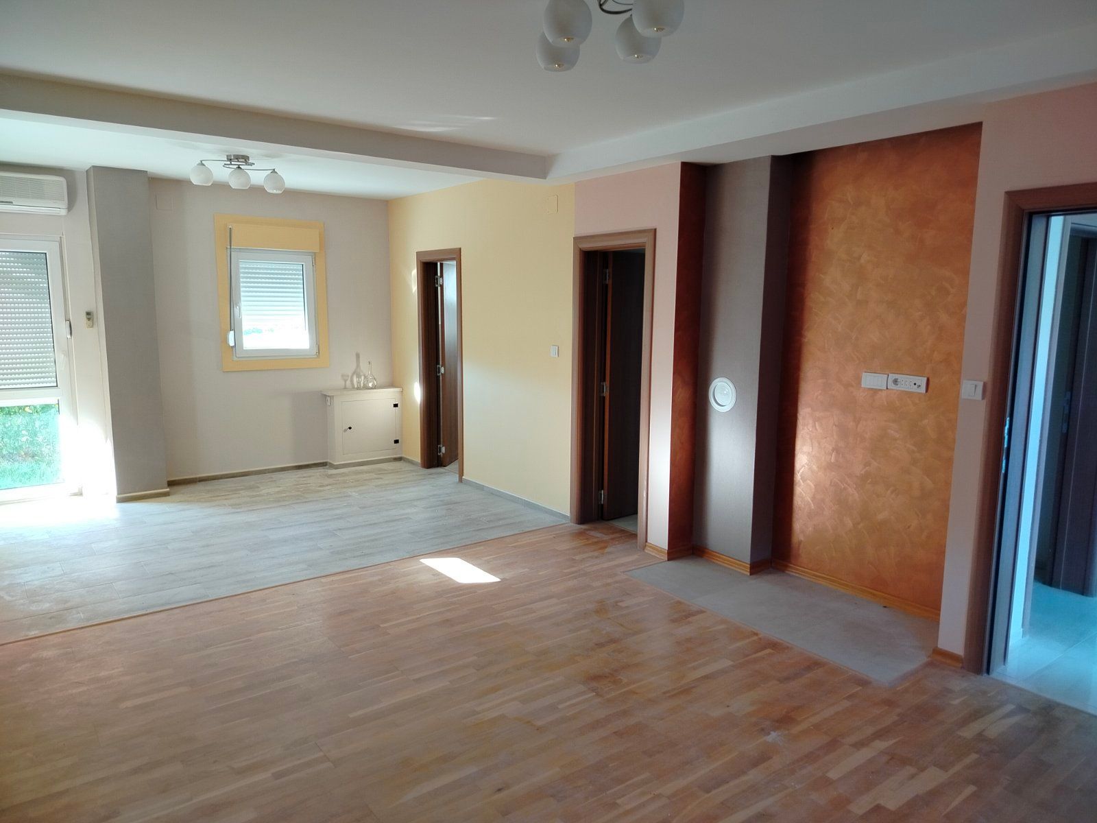Prodaja kuće 75 m² sa potkrovljem, garažom i placem 280 m² – Cetinje - Amfora Real Estate