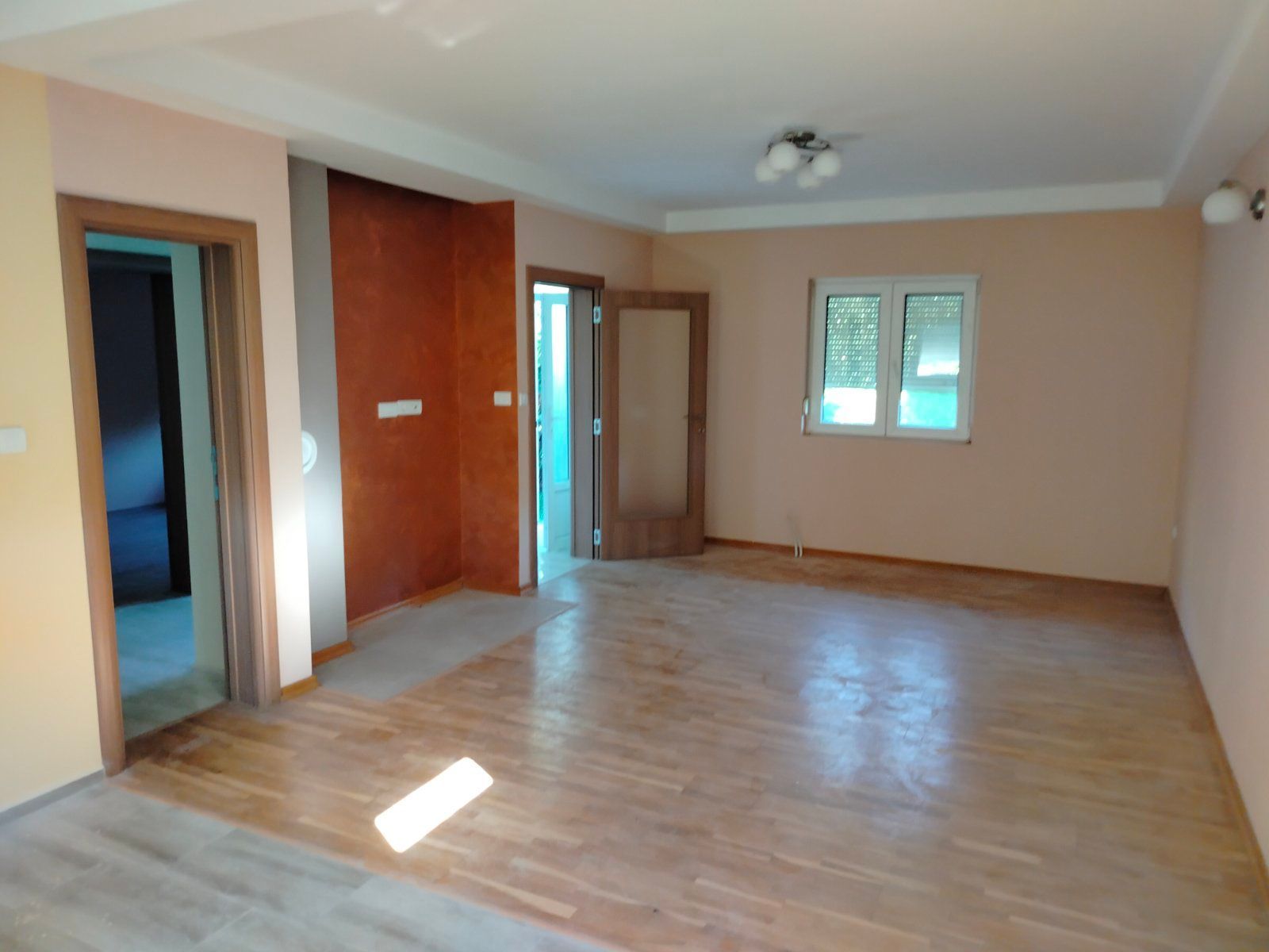 Prodaja kuće 75 m² sa potkrovljem, garažom i placem 280 m² – Cetinje - Amfora Real Estate