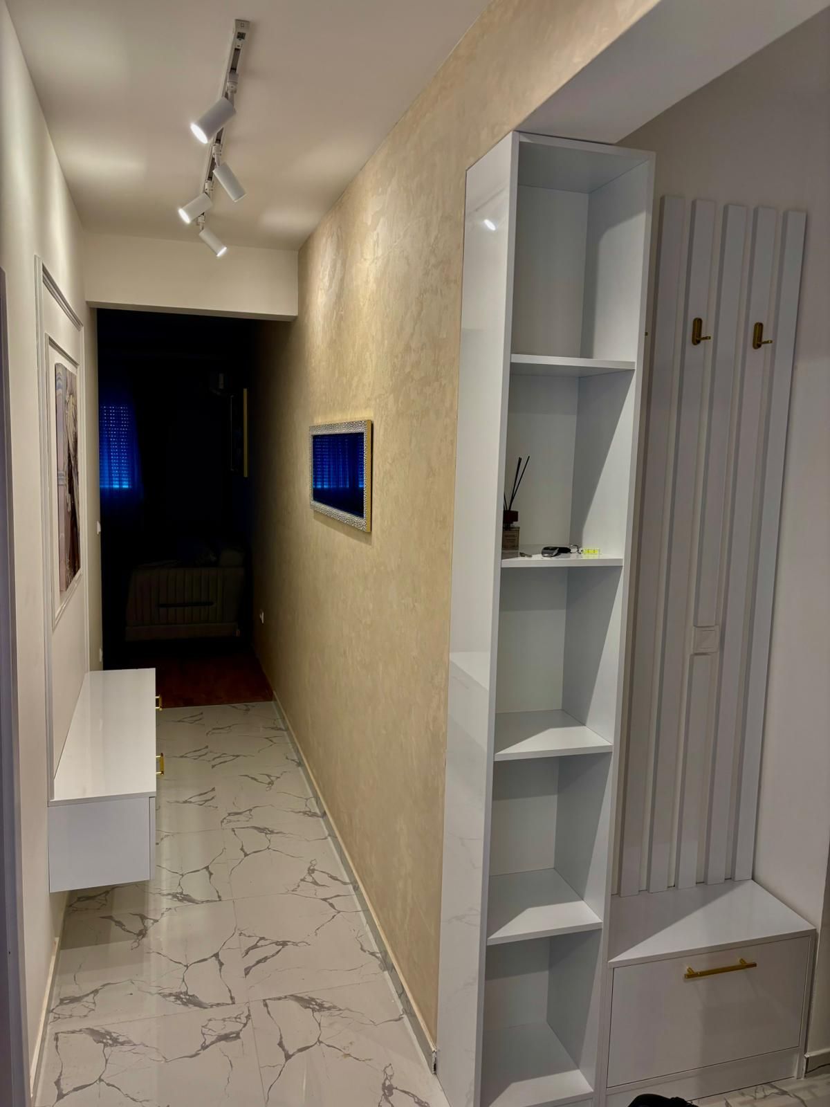 Izdavanje luksuznog dvosobnog stana 68 m² sa dve terase i pogledom na more – Budva, Lazi (Izdavanje na duzi period) - Amfora Real Estate