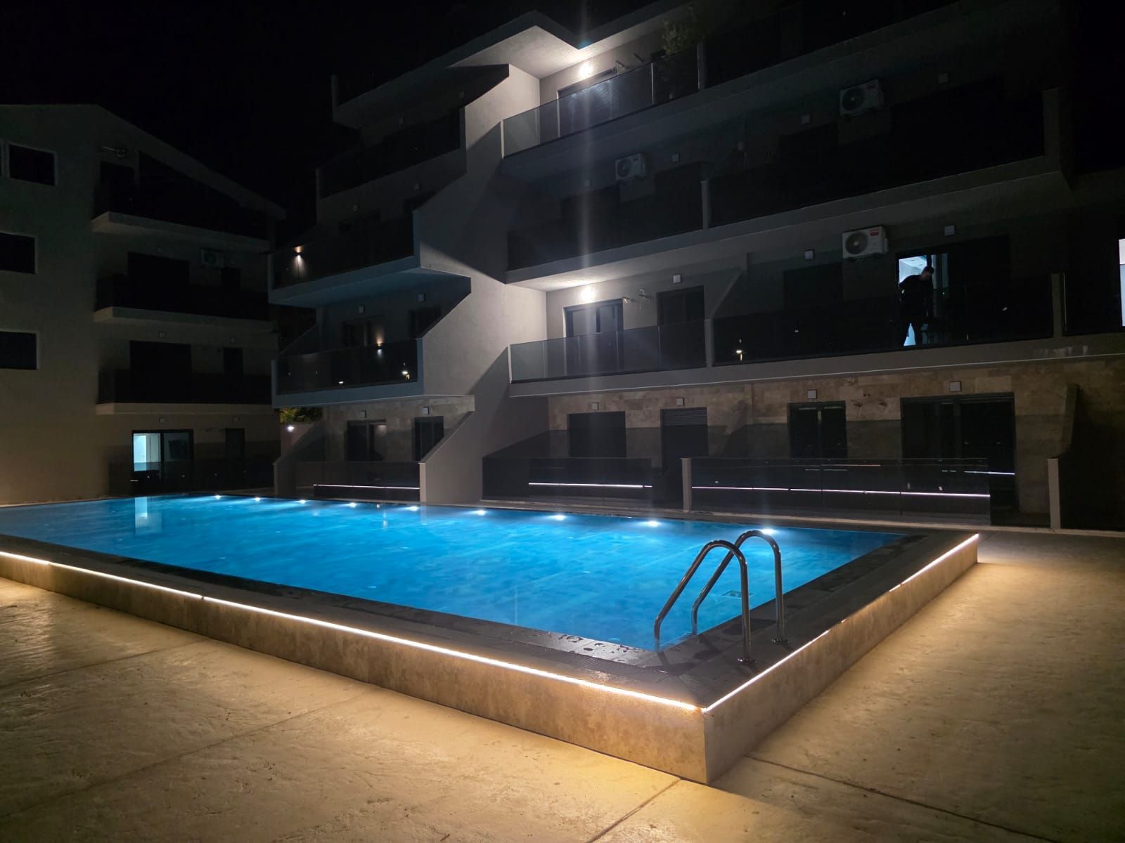 Prodaja modernog jednosobnog stana 50m² sa pogledom na more – Đenovići, Herceg Novi - Amfora Real Estate