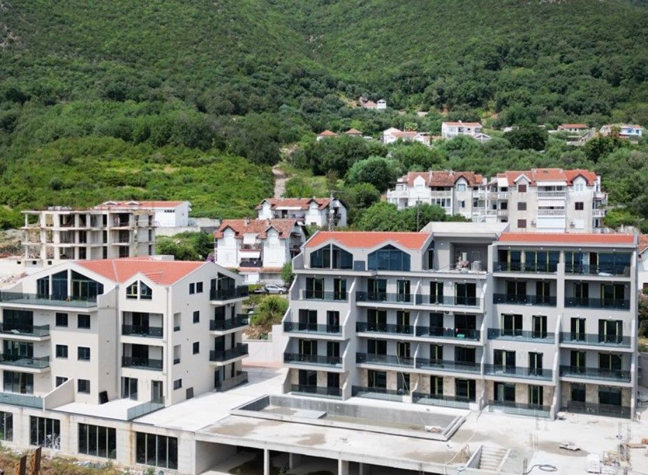 Prodaja modernog jednosobnog stana 50m² sa pogledom na more – Đenovići, Herceg Novi - Amfora Real Estate