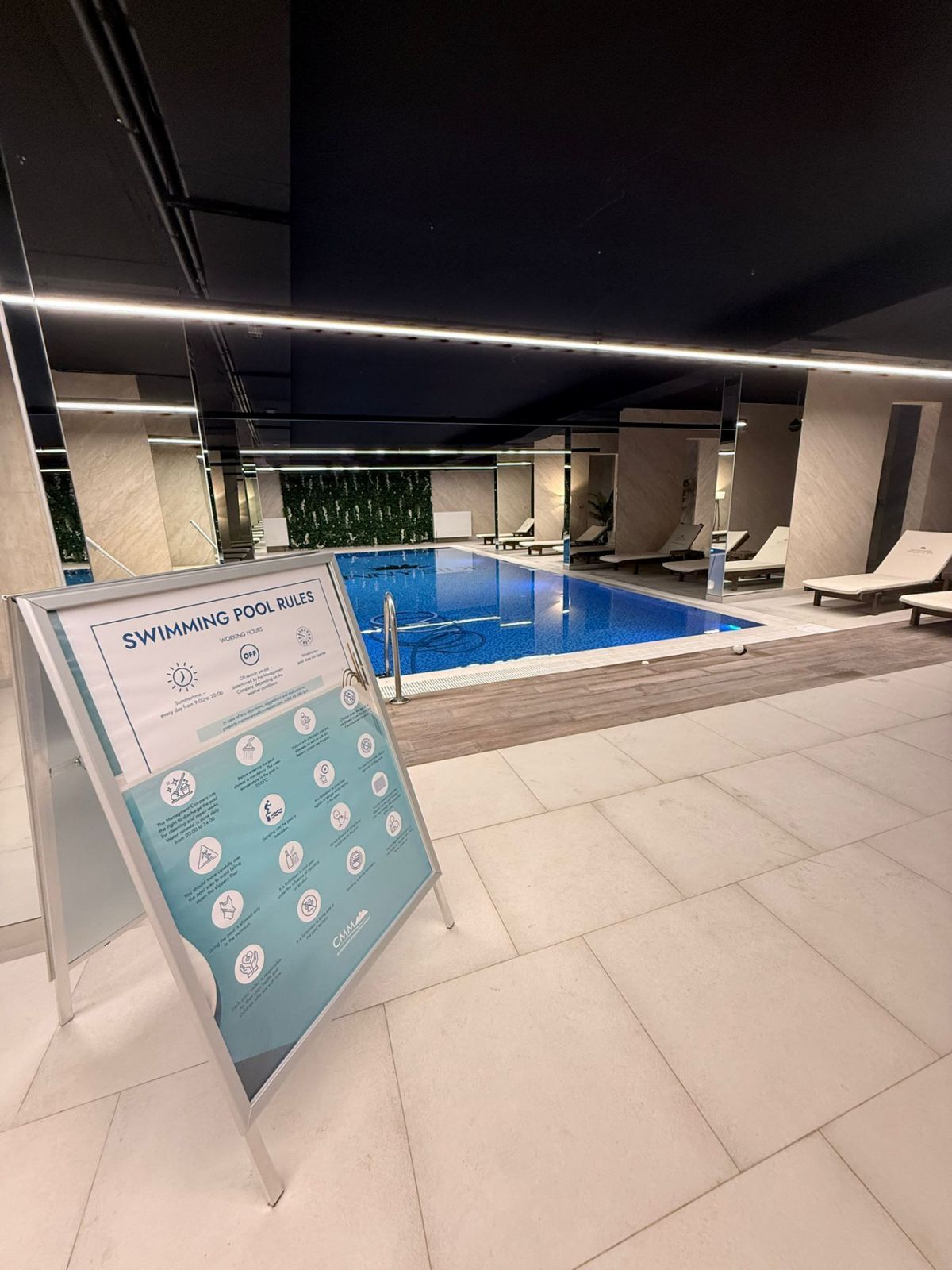 Izdavanje studio apartmana sa pogledom na more – Sunny Side Resort & Spa, Bečići (IZDAVANJE NA DUZI PERIOD,DOSTUPNO OD 01.12.2025) - Amfora Real Estate