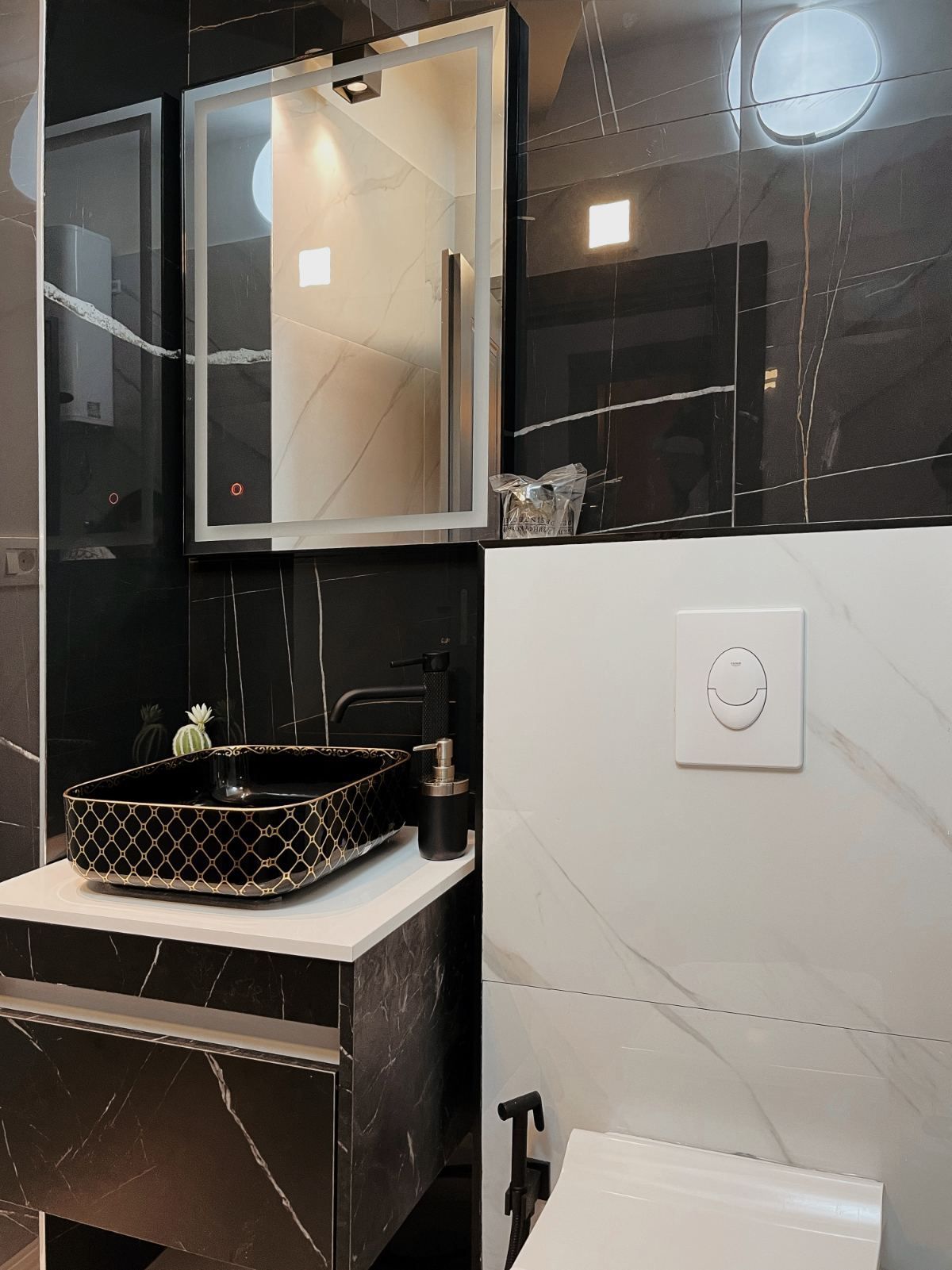 Prodaja luksuzno opremljenog jednosobnog stana 43 m² – Bulevar Teuta, Ulcinj - Amfora Real Estate